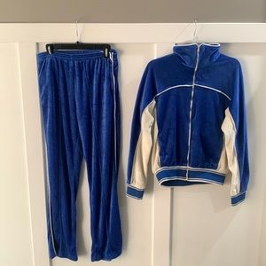 Medium Vintage 80s track suit